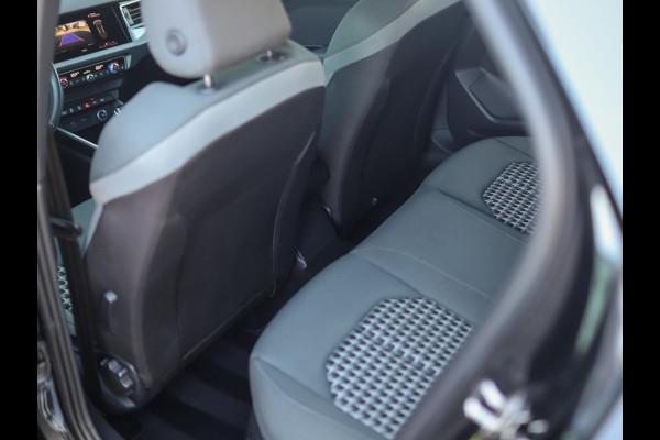 Audi A1 Sportback 40 TFSI Edition One | Keyless | Camera | Stoelverw.