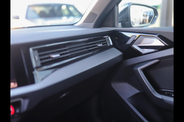 Audi A1 Sportback 40 TFSI Edition One | Keyless | Camera | Stoelverw.