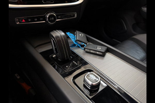 Volvo V60 2.0 B3 R-Design | Panoramadak | Harman Kardon | 360 Camera | Apple carplay & Android Auto
