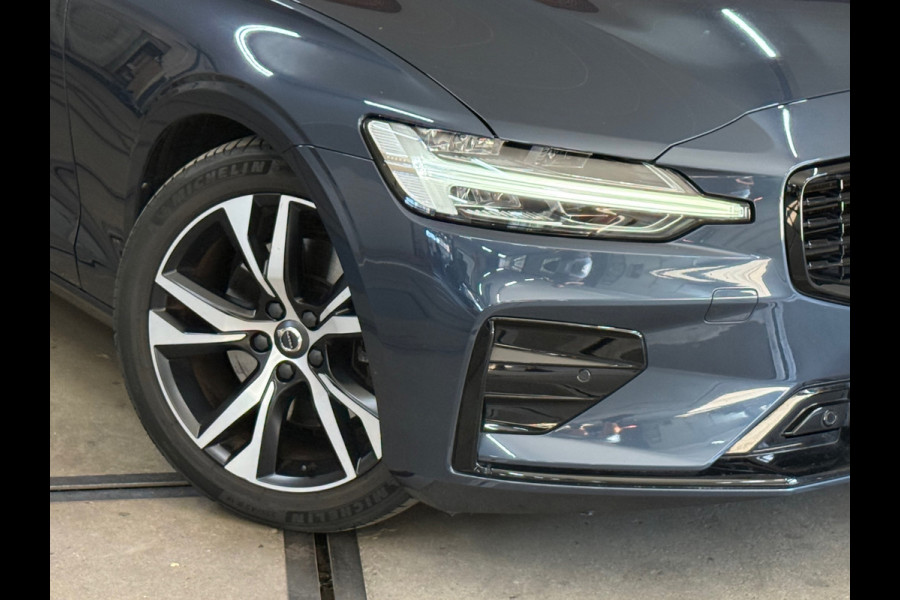 Volvo V60 2.0 B3 R-Design | Panoramadak | Harman Kardon | 360 Camera | Apple carplay & Android Auto