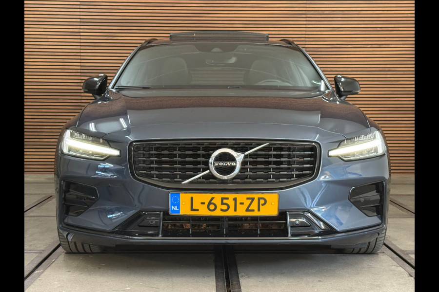 Volvo V60 2.0 B3 R-Design | Panoramadak | Harman Kardon | 360 Camera | Apple carplay & Android Auto