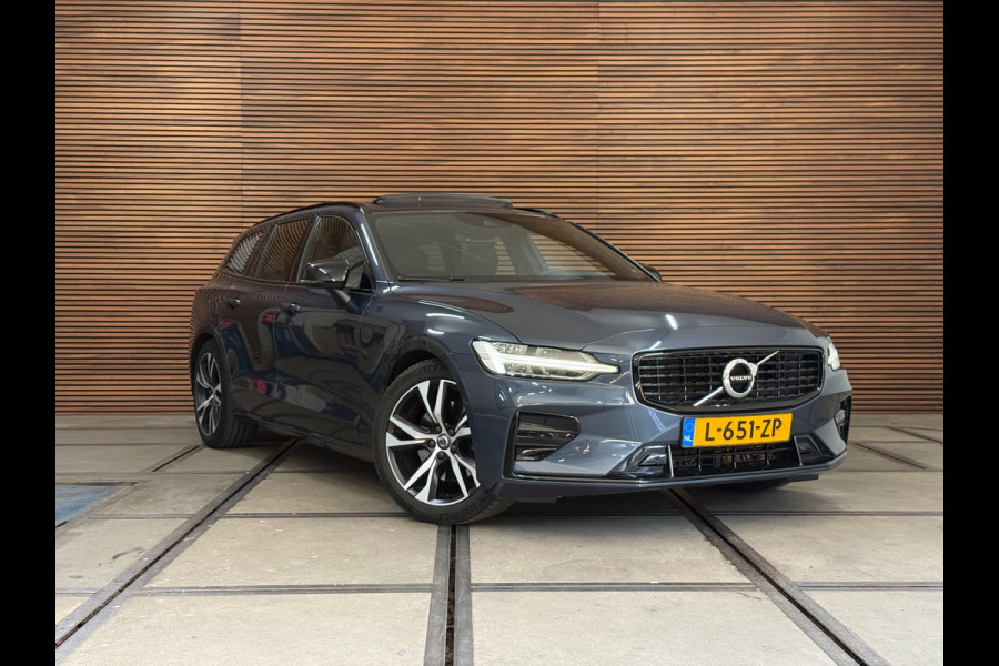 Volvo V60 2.0 B3 R-Design | Panoramadak | Harman Kardon | 360 Camera | Apple carplay & Android Auto