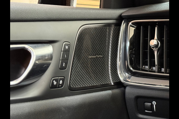 Volvo V60 2.0 B3 R-Design | Panoramadak | Harman Kardon | 360 Camera | Apple carplay & Android Auto