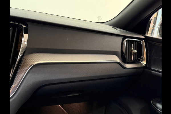 Volvo V60 2.0 B3 R-Design | Panoramadak | Harman Kardon | 360 Camera | Apple carplay & Android Auto