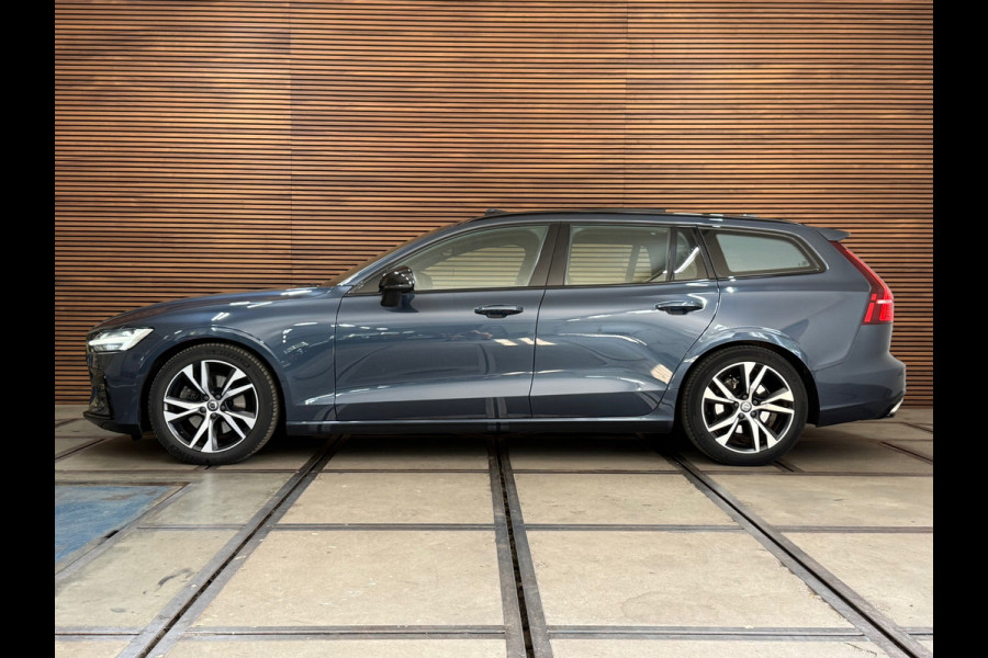 Volvo V60 2.0 B3 R-Design | Panoramadak | Harman Kardon | 360 Camera | Apple carplay & Android Auto