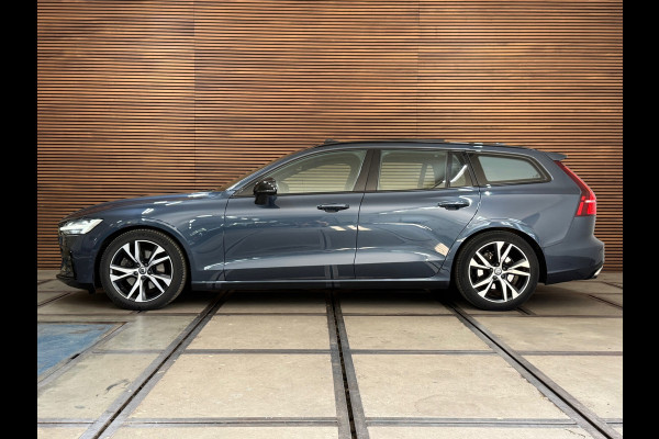 Volvo V60 2.0 B3 R-Design | Panoramadak | Harman Kardon | 360 Camera | Apple carplay & Android Auto