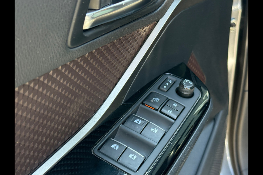 Toyota C-HR 1.8 Hybrid Executive Navi|Stoelver|Camera|Dealer Onderhouden