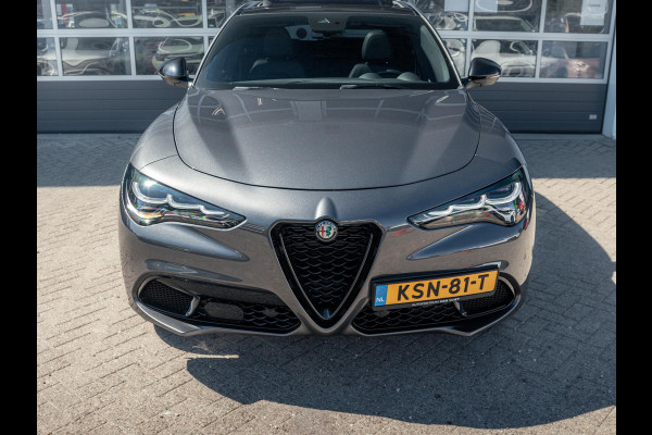 Alfa Romeo Stelvio 2.0 Turbo 280pk AWD Veloce | Schuif/Kanteldak | Harman Kardon | Adapt. Cruise | Matrix LED | Winter Pack | Apple Carplay