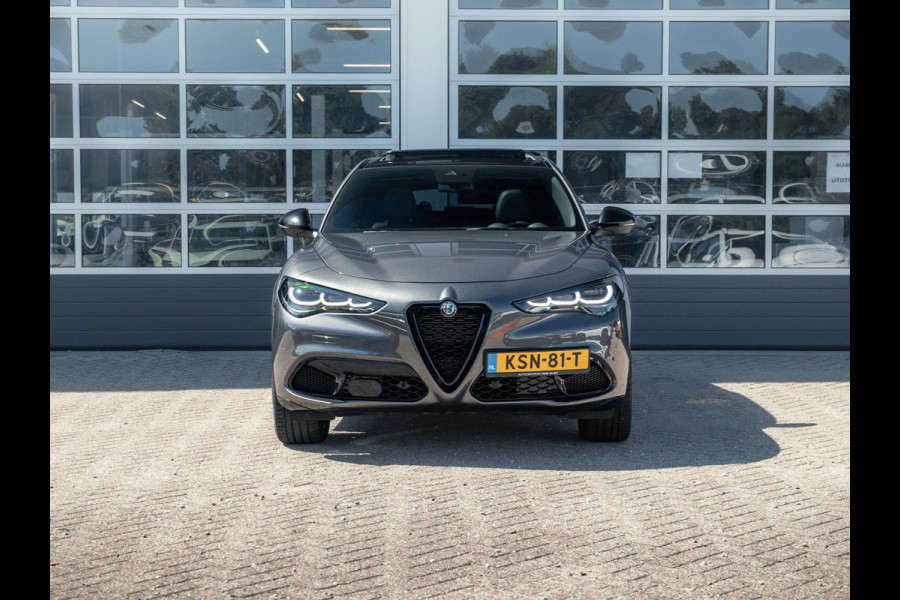 Alfa Romeo Stelvio 2.0 Turbo 280pk AWD Veloce | Schuif/Kanteldak | Harman Kardon | Adapt. Cruise | Matrix LED | Winter Pack | Apple Carplay