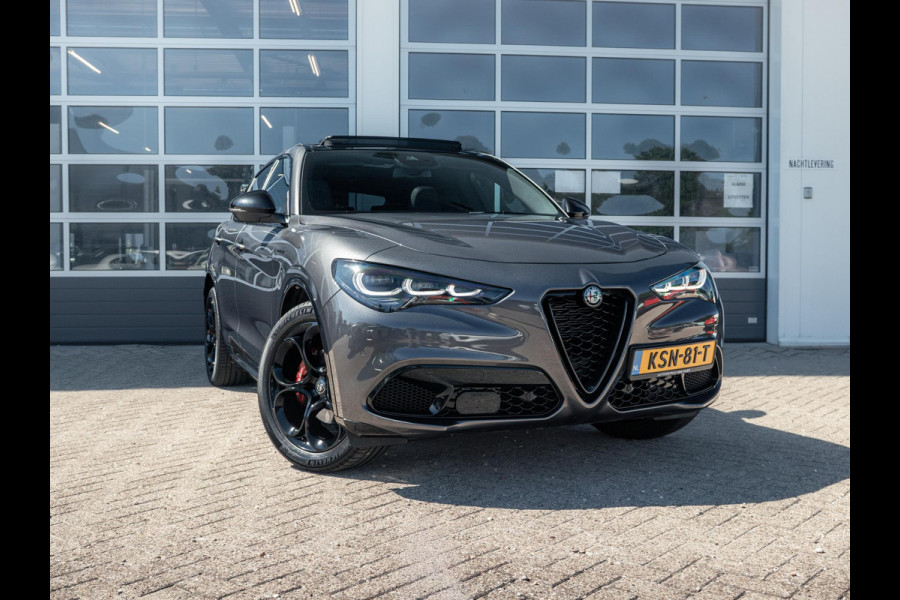 Alfa Romeo Stelvio 2.0 Turbo 280pk AWD Veloce | Schuif/Kanteldak | Harman Kardon | Adapt. Cruise | Matrix LED | Winter Pack | Apple Carplay