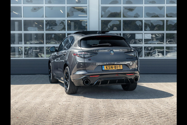 Alfa Romeo Stelvio 2.0 Turbo 280pk AWD Veloce | Schuif/Kanteldak | Harman Kardon | Adapt. Cruise | Matrix LED | Winter Pack | Apple Carplay
