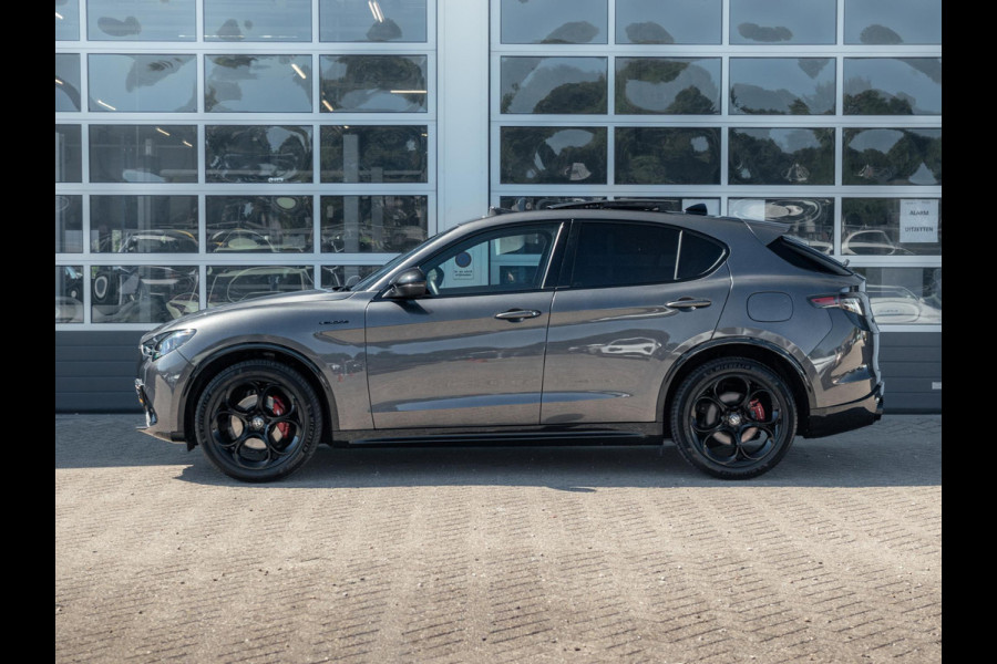 Alfa Romeo Stelvio 2.0 Turbo 280pk AWD Veloce | Schuif/Kanteldak | Harman Kardon | Adapt. Cruise | Matrix LED | Winter Pack | Apple Carplay