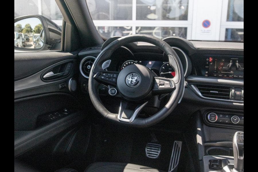 Alfa Romeo Stelvio 2.0 Turbo 280pk AWD Veloce | Schuif/Kanteldak | Harman Kardon | Adapt. Cruise | Matrix LED | Winter Pack | Apple Carplay