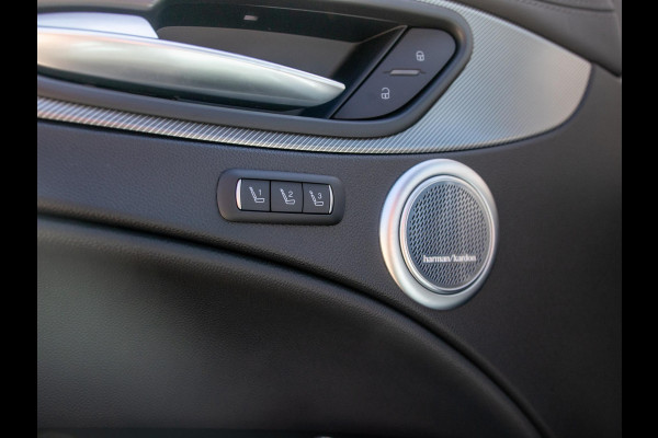 Alfa Romeo Stelvio 2.0 Turbo 280pk AWD Veloce | Schuif/Kanteldak | Harman Kardon | Adapt. Cruise | Matrix LED | Winter Pack | Apple Carplay