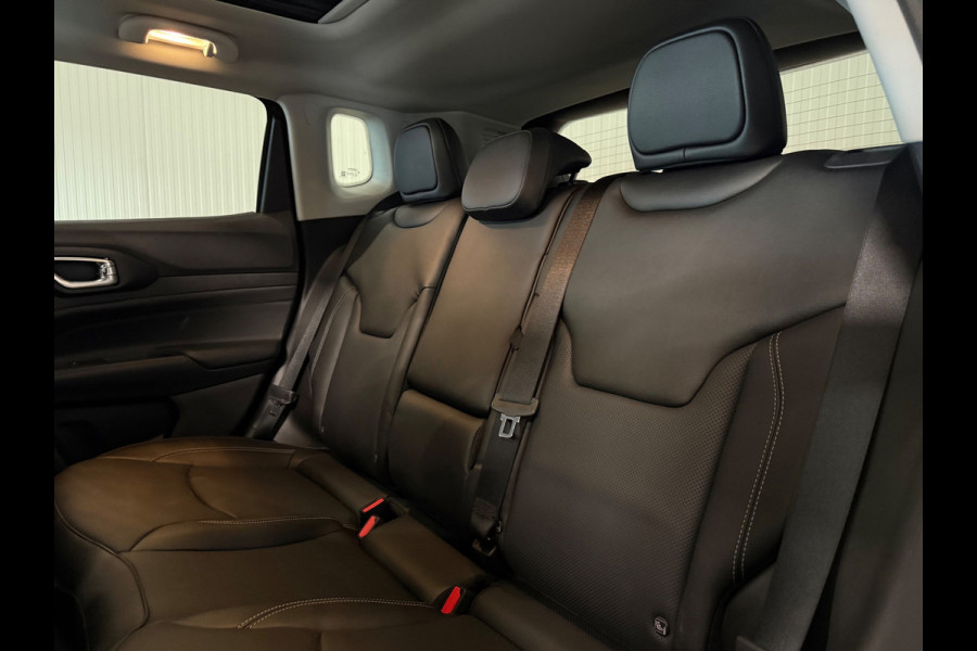Jeep Compass 4xe 240 Plug-in Hybrid Electric Summit | NAP | PANO | TREKHAAK | VOL OPTIES!
