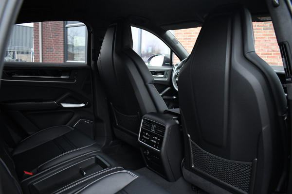 Porsche Cayenne Coupé 4.0 Turbo E-Hybrid GT Burmester PDCC Carbon HUD ACC 360