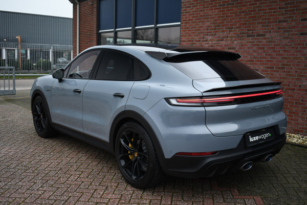 Porsche Cayenne Coupé 4.0 Turbo E-Hybrid GT Burmester PDCC Carbon HUD ACC 360