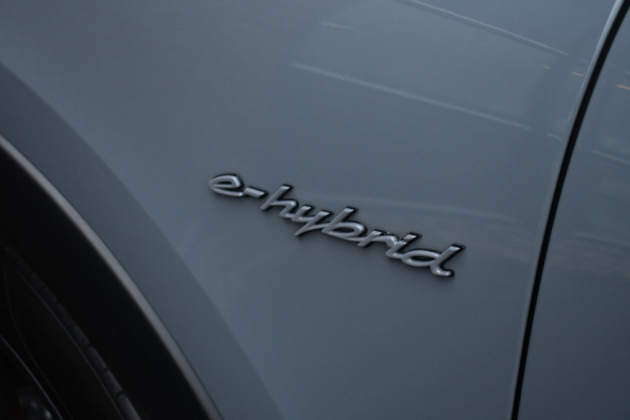 Porsche Cayenne Coupé 4.0 Turbo E-Hybrid GT Burmester PDCC Carbon HUD ACC 360