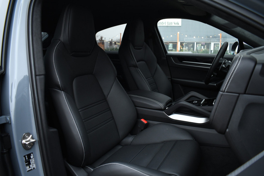 Porsche Cayenne Coupé 4.0 Turbo E-Hybrid GT Burmester PDCC Carbon HUD ACC 360