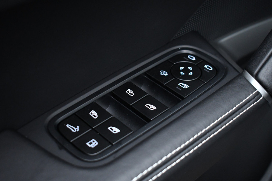 Porsche Cayenne Coupé 4.0 Turbo E-Hybrid GT Burmester PDCC Carbon HUD ACC 360