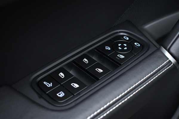Porsche Cayenne Coupé 4.0 Turbo E-Hybrid GT Burmester PDCC Carbon HUD ACC 360