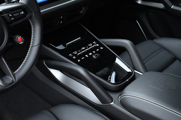 Porsche Cayenne Coupé 4.0 Turbo E-Hybrid GT Burmester PDCC Carbon HUD ACC 360