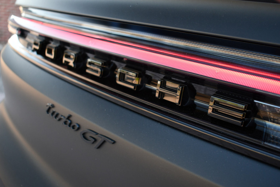 Porsche Cayenne Coupé 4.0 Turbo E-Hybrid GT Burmester PDCC Carbon HUD ACC 360