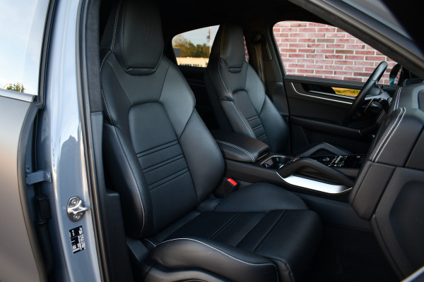 Porsche Cayenne Coupé 4.0 Turbo E-Hybrid GT Burmester PDCC Carbon HUD ACC 360