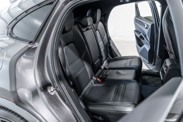 Porsche Cayenne Coupé 3.0 E-Hybrid Platinum Edition Pano Full Option