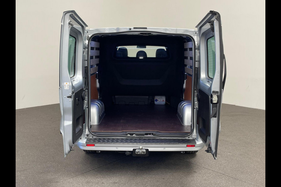 Renault Trafic 2.0 Blue dCi 170PK L2H1 Dubbele Cabine Anniversary Trekhaak Navigatie Apple Carplay Android Auto Camera Parkeerhulp Cruise Control Dodehoekassistent Virtual Cockpit Full Led Stoelverwarming Climate Control Lichtmetalen velgen
