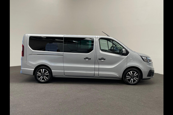 Renault Trafic 2.0 Blue dCi 170PK L2H1 Dubbele Cabine Anniversary Trekhaak Navigatie Apple Carplay Android Auto Camera Parkeerhulp Cruise Control Dodehoekassistent Virtual Cockpit Full Led Stoelverwarming Climate Control Lichtmetalen velgen