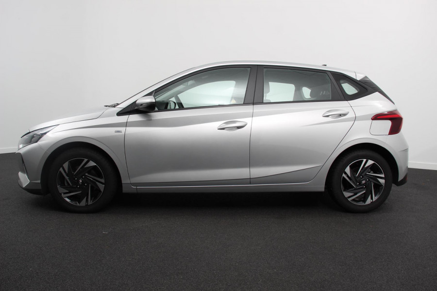 Hyundai i20 1.0 T-GDI 136 Pk Hybrid Automaat Comfort Camera Stoel/Stuurverwarming Lichtmetalen Velgen DAB Lane Assist Parkeersensoren Airco