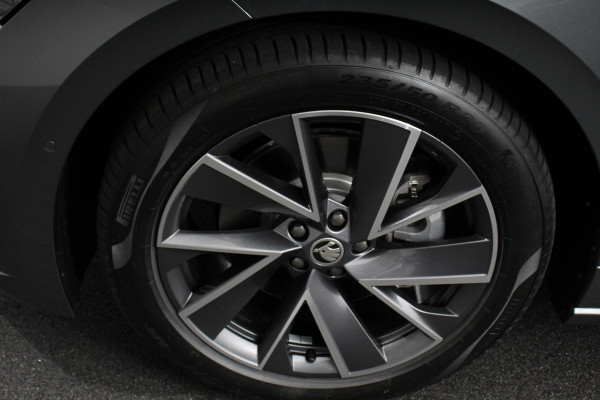 Škoda ENYAQ iV 80 Sportline Navigatie Climate Control Cruise Control Adaptive Camera | DEMO! |