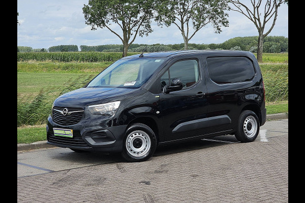 Opel Combo 1.5D L1H1 Edition Navi, Euro6, NAP, Airco, 3-Zits, 102Pk, Trekhaak, Pdc, 1e Eigenaar