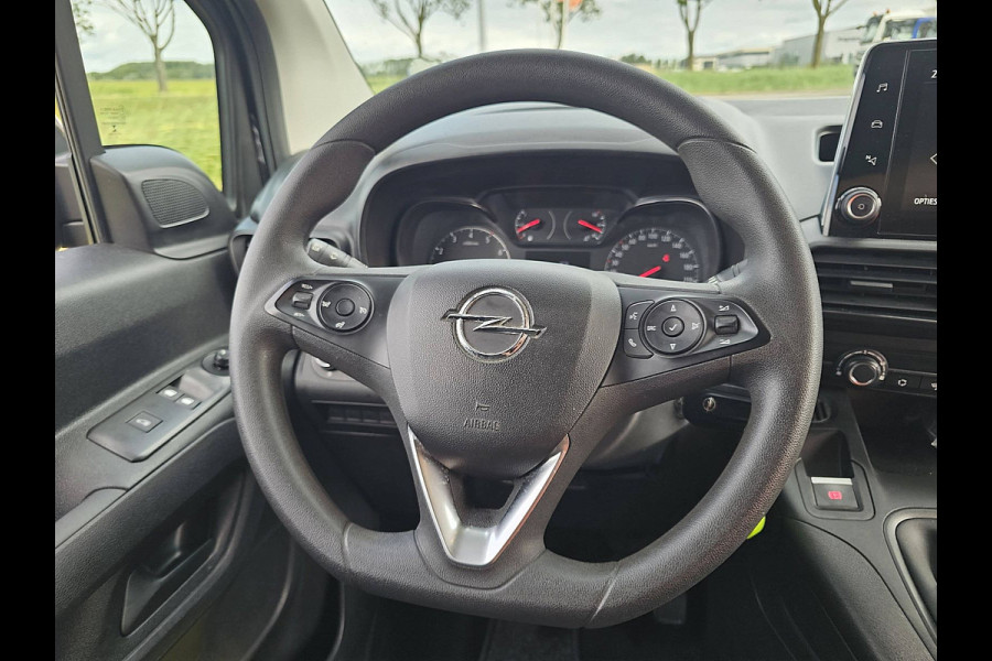 Opel Combo 1.5D L1H1 Edition Navi, Euro6, NAP, Airco, 3-Zits, 102Pk, Trekhaak, Pdc, 1e Eigenaar