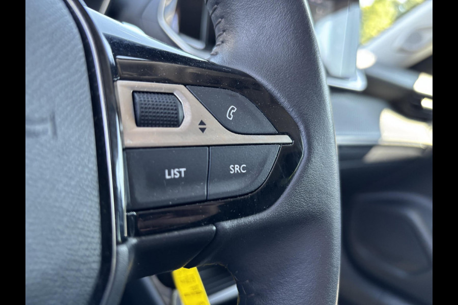 Peugeot 2008 1.2 PureTech Allure 130 PK | CarPlay | Zwart Optiek | Climate Control | Cruise | 18" LMV
