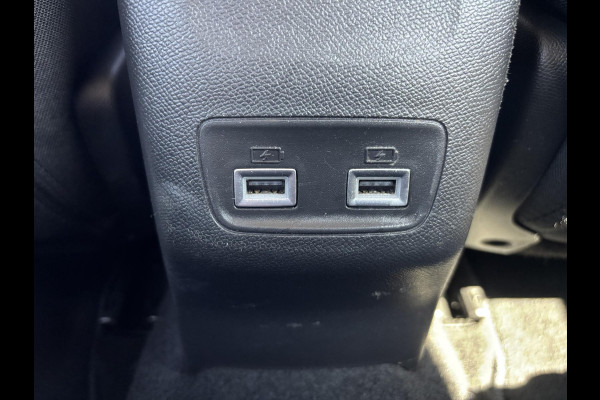 Peugeot 2008 1.2 PureTech Allure 130 PK | CarPlay | Zwart Optiek | Climate Control | Cruise | 18" LMV