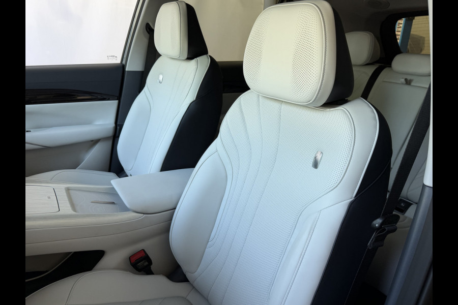 GEELY E5 Max+ 68 kWh | 475KM Bereik Speciaal Wit Leer Topuitvoering | Panoramadak | Elektr. Achterklep | 360° Camera | 8 Jaar Garantie Geely Wijchen