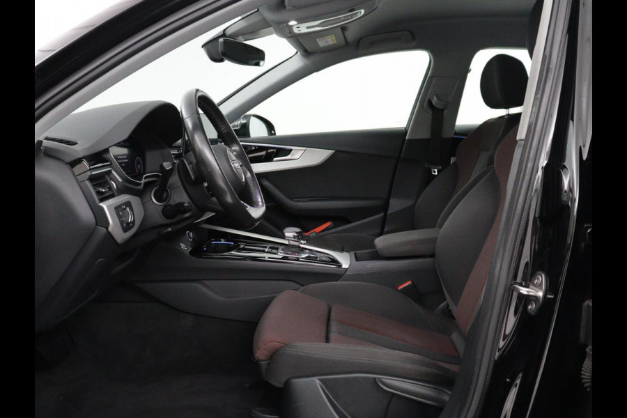 Audi A4 Limousine 35 TFSI Launch edition Business | Cruise controle | Navigatie | Carplay | Sfeerverlichting | Drive select | Virtueel dashboard | Parkeersensoren