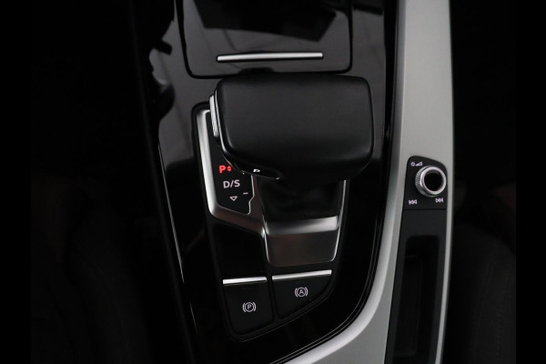 Audi A4 Limousine 35 TFSI Launch edition Business | Cruise controle | Navigatie | Carplay | Sfeerverlichting | Drive select | Virtueel dashboard | Parkeersensoren