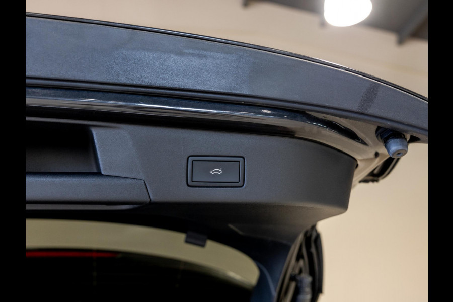 Volkswagen ID.4 Max 77 kWh SoH 95% 204pk / Panoramadak / Head up display / Memory / Achteruitrijcamera / Navigatie / Apple carplay /