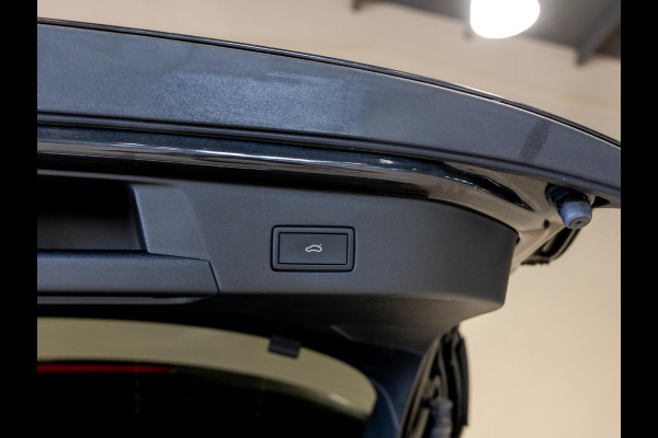 Volkswagen ID.4 Max 77 kWh SoH 95% 204pk / Panoramadak / Head up display / Memory / Achteruitrijcamera / Navigatie / Apple carplay /
