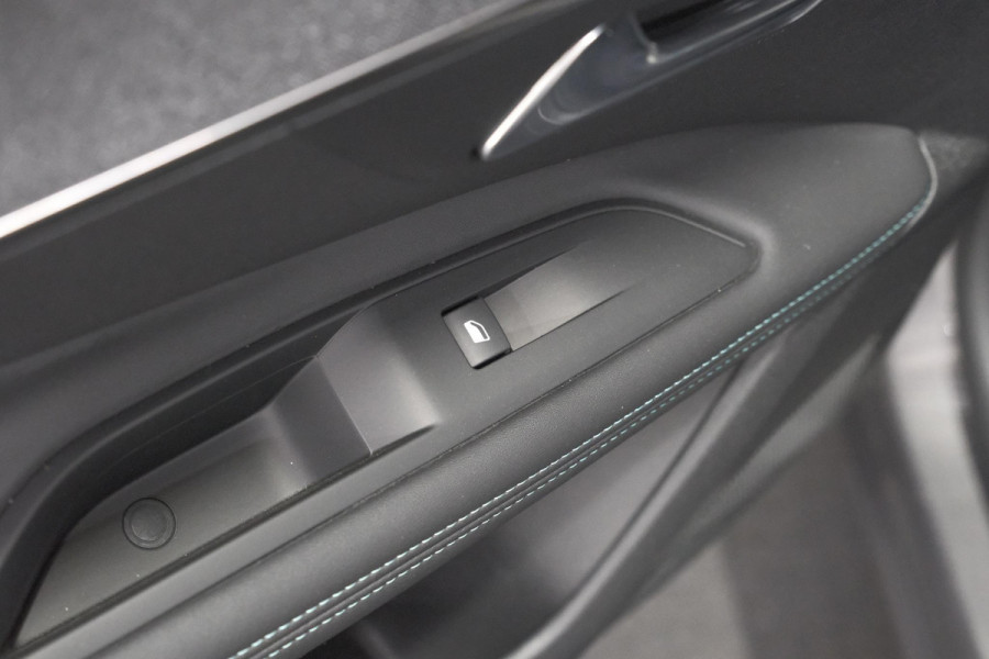 Peugeot 3008 1.6 PLUG-IN HYbrid 225 Allure | Camera | Dodehoekdetectie | Navigatie