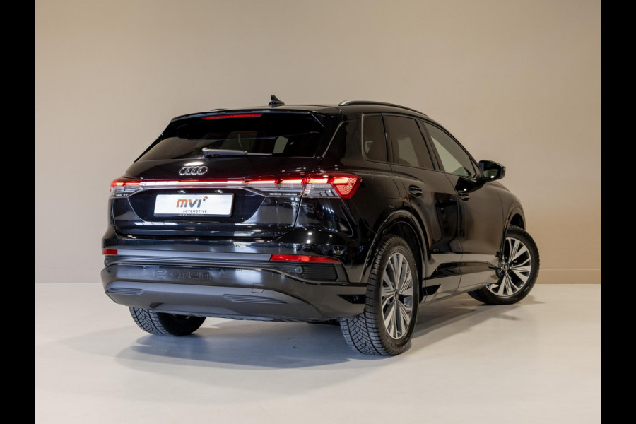 Audi Q4 e-tron 40 Launch edition Advanced 77 kWh 94,6% 204pk / Head up display / Sonos / Stoelverwarming / Navigatie / Apple carplay /