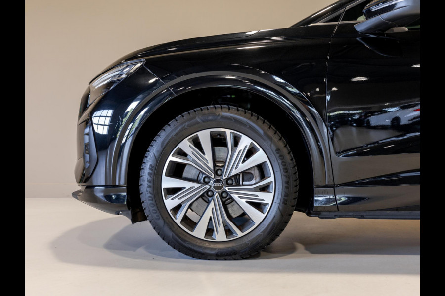 Audi Q4 e-tron 40 Launch edition Advanced 77 kWh 94,6% 204pk / Head up display / Sonos / Stoelverwarming / Navigatie / Apple carplay /