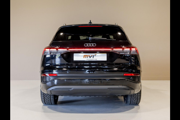 Audi Q4 e-tron 40 Launch edition Advanced 77 kWh 94,6% 204pk / Head up display / Sonos / Stoelverwarming / Navigatie / Apple carplay /