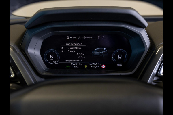 Audi Q4 e-tron 40 Launch edition Advanced 77 kWh 94,6% 204pk / Head up display / Sonos / Stoelverwarming / Navigatie / Apple carplay /
