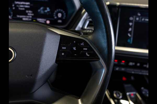 Audi Q4 e-tron 40 Launch edition Advanced 77 kWh 94,6% 204pk / Head up display / Sonos / Stoelverwarming / Navigatie / Apple carplay /
