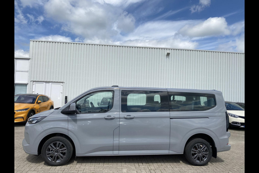 Ford Transit Custom 340 2.5 PHEV L2H1 Limited 233pk | Kombi | Incl. BTW/BPM | Dubbele zijschuifdeur | Privacy Glass | Inklapbare trekhaak | Verwarmbare bijrijdersbank | 17 inch lichtmetalen velgen | Driver Assistance Pack Premium | Verwarmbaar stuurwiel