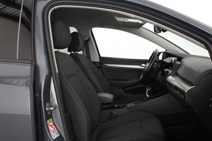 Volkswagen Golf 1.5 TSI Life Business > Dolphin Grey/Trekhaak/Camera/Winterpakket/Keyless/17inch...